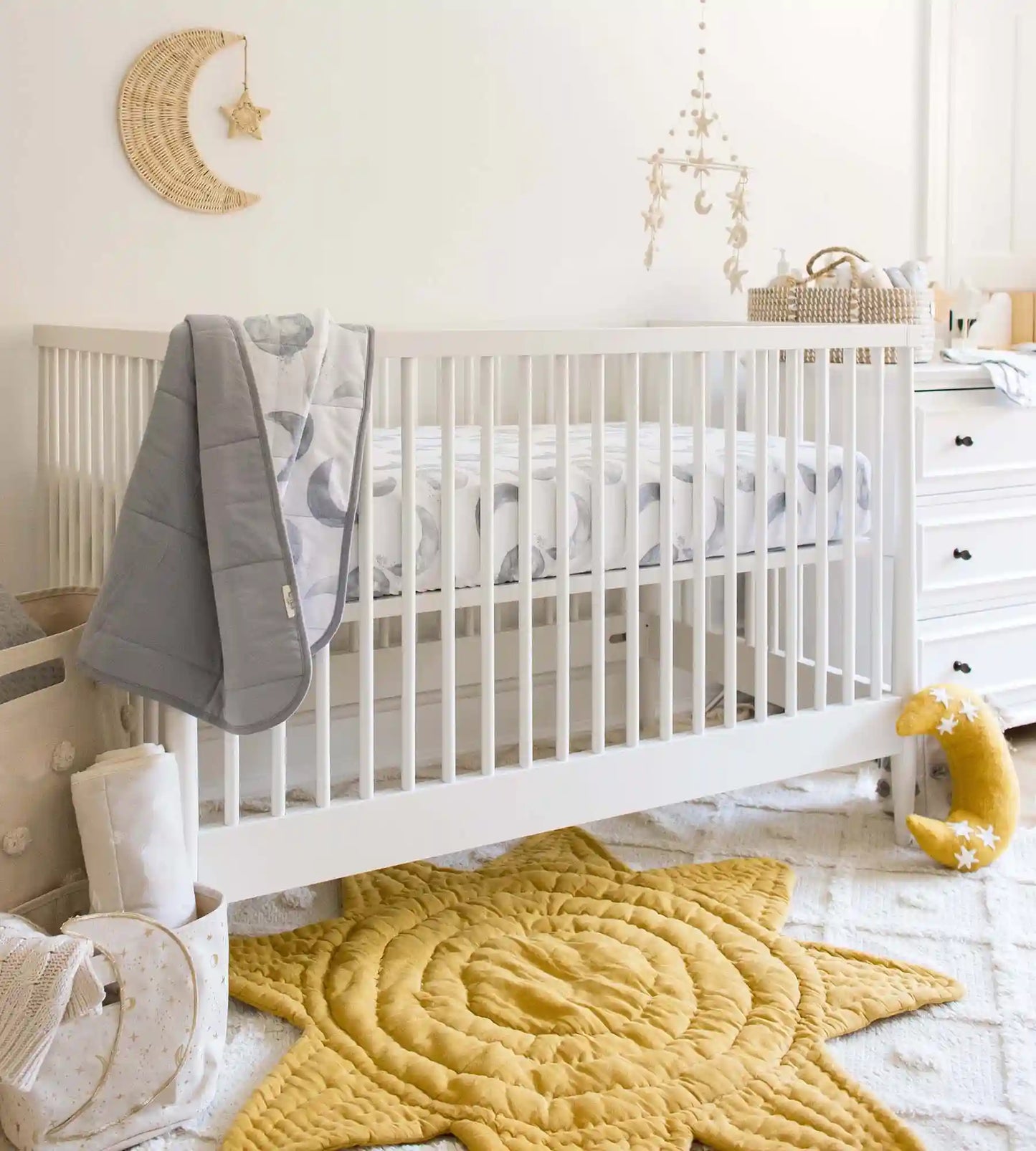 Hello Moon Organic Cotton BEESNUG® Fitted Crib Sheet