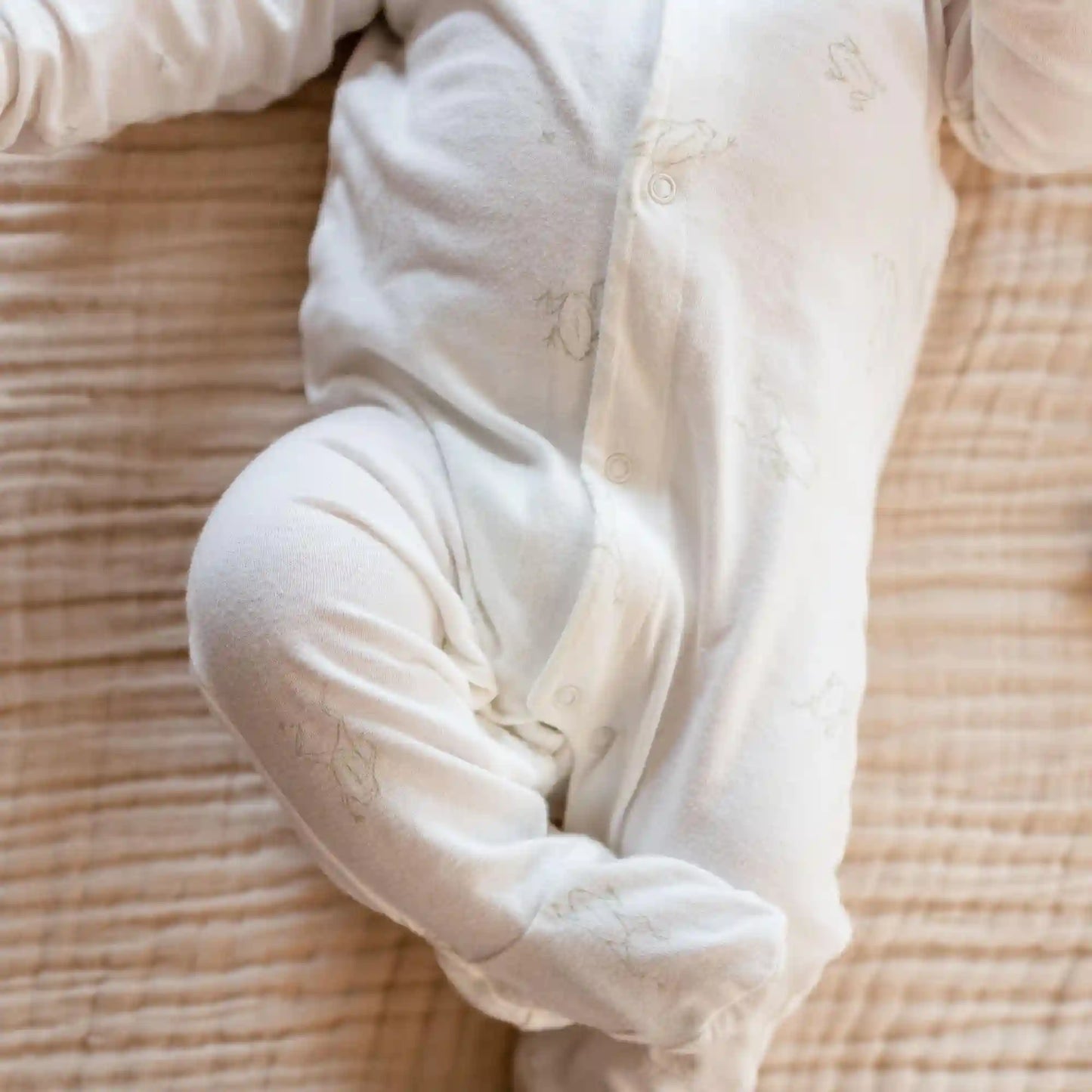 Frog Baby Jumpsuit & Hat Set