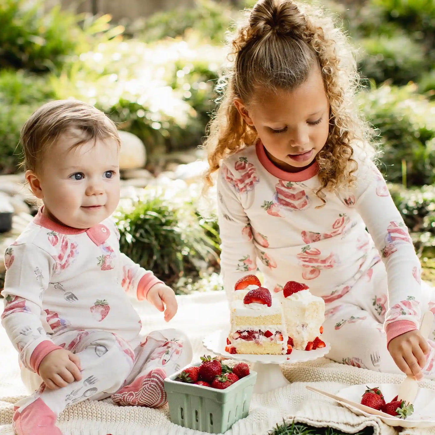 Strawberry Cakes Organic Cotton Two-Piece Pajamas